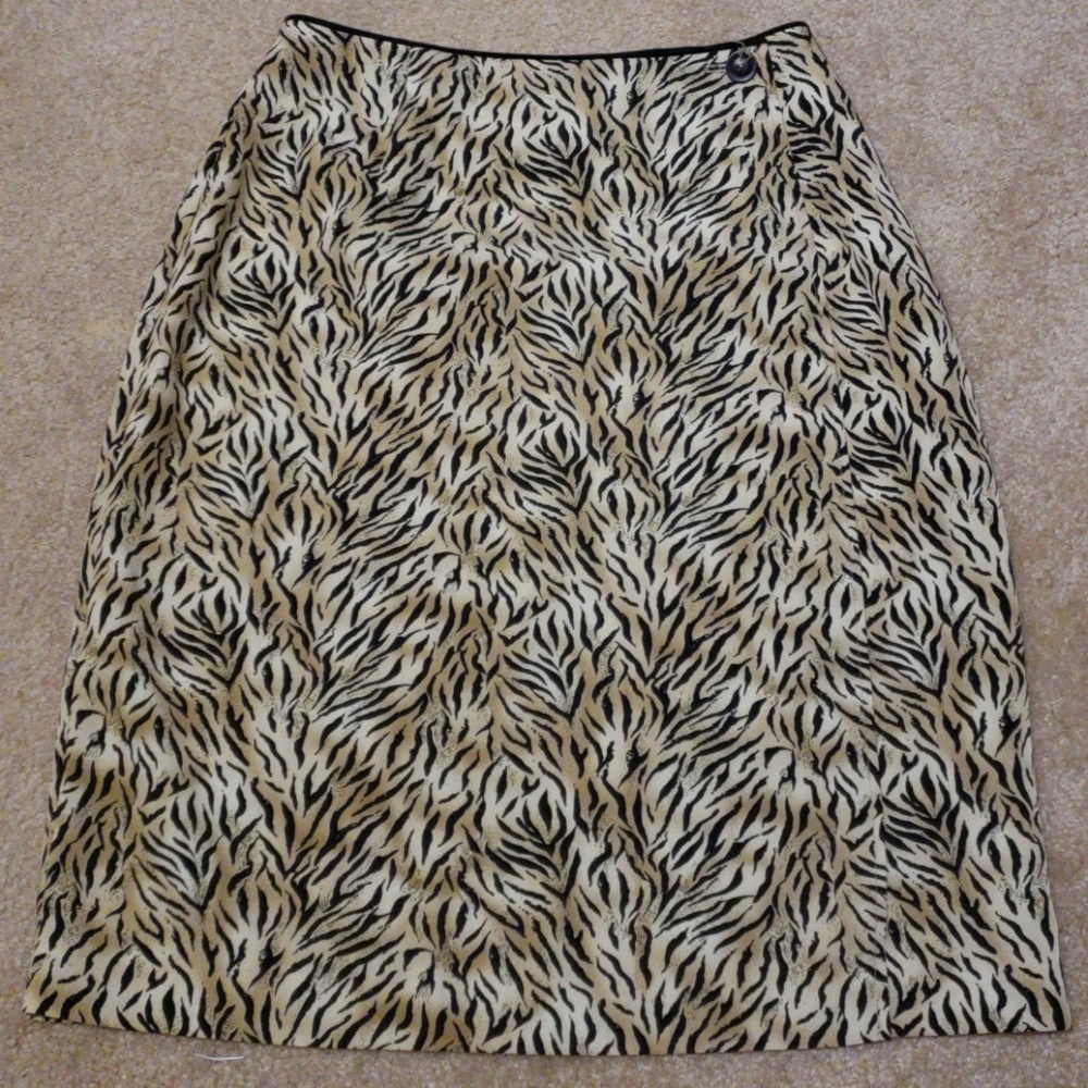 WORTHINGTON WRAP AROUND SKIRT NEW WITHOUT TAGS